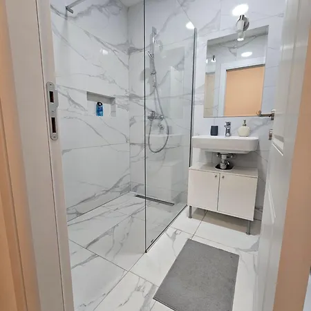 Lux 1 Apartment Podgorica